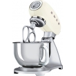 robot de cuisine sur socle couleur blanc crème SMEG design avec accessoire crochet fouet batteur